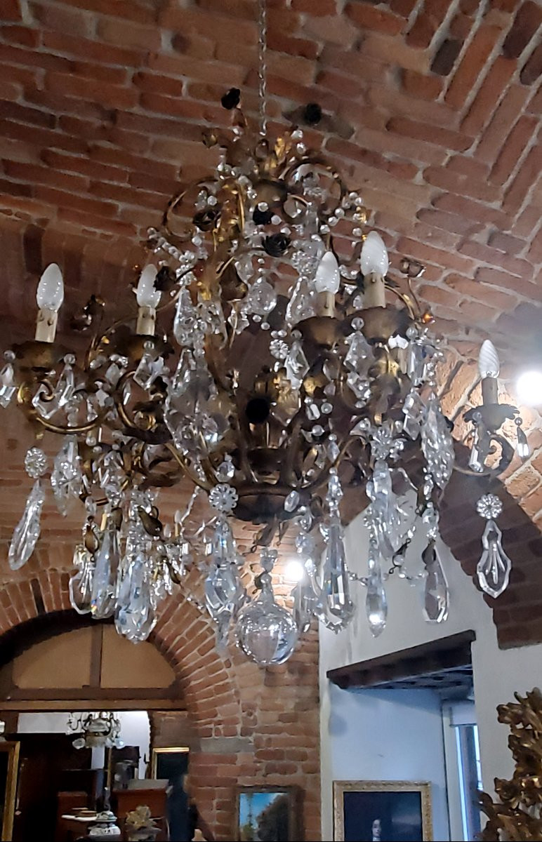 Lampadario in ferro battuto , e decorazioni foglie e fiori in lamierino -photo-7