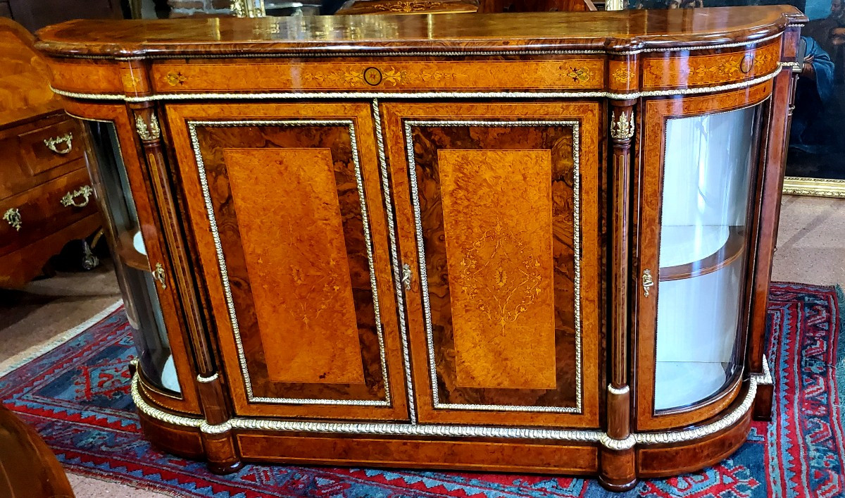 Antica credenza di manifattura Inglese epoca 1830 