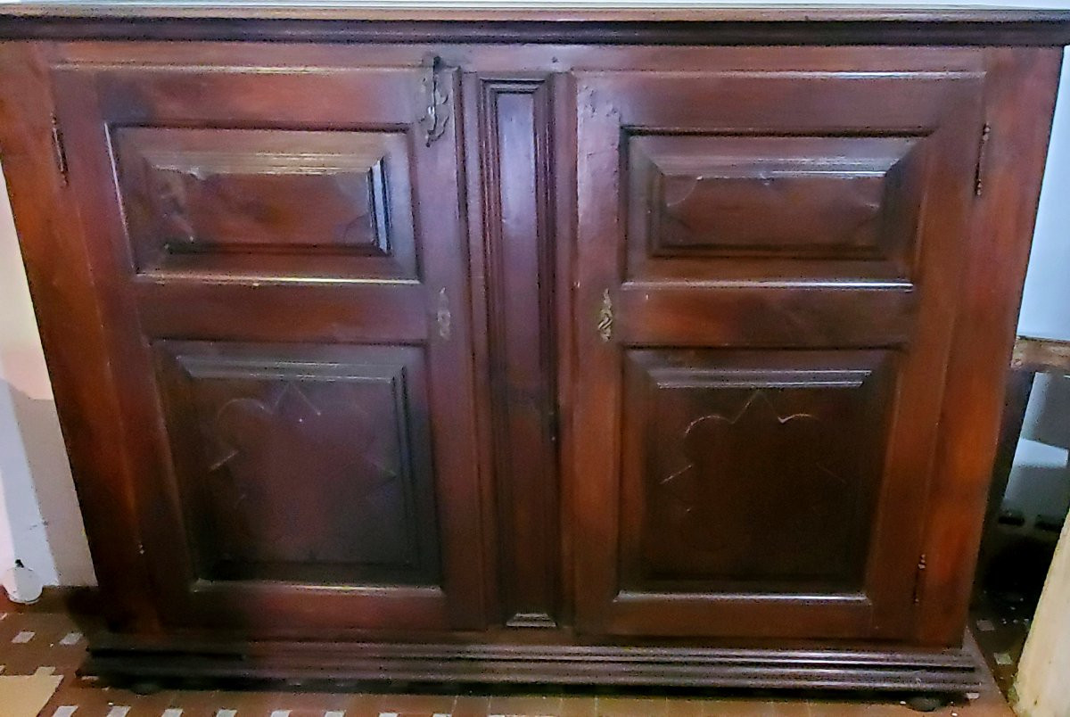 Antica credenza in legno di noce ,fine 1700 ,di manifattura Italia del nord .-photo-1