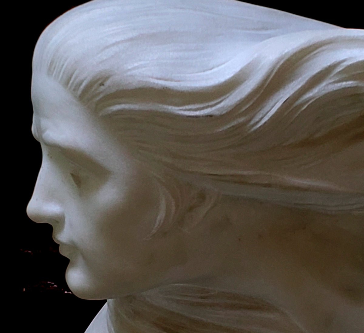 Scultura in marmo di carrara raffigurante Spirito del Vento -photo-3