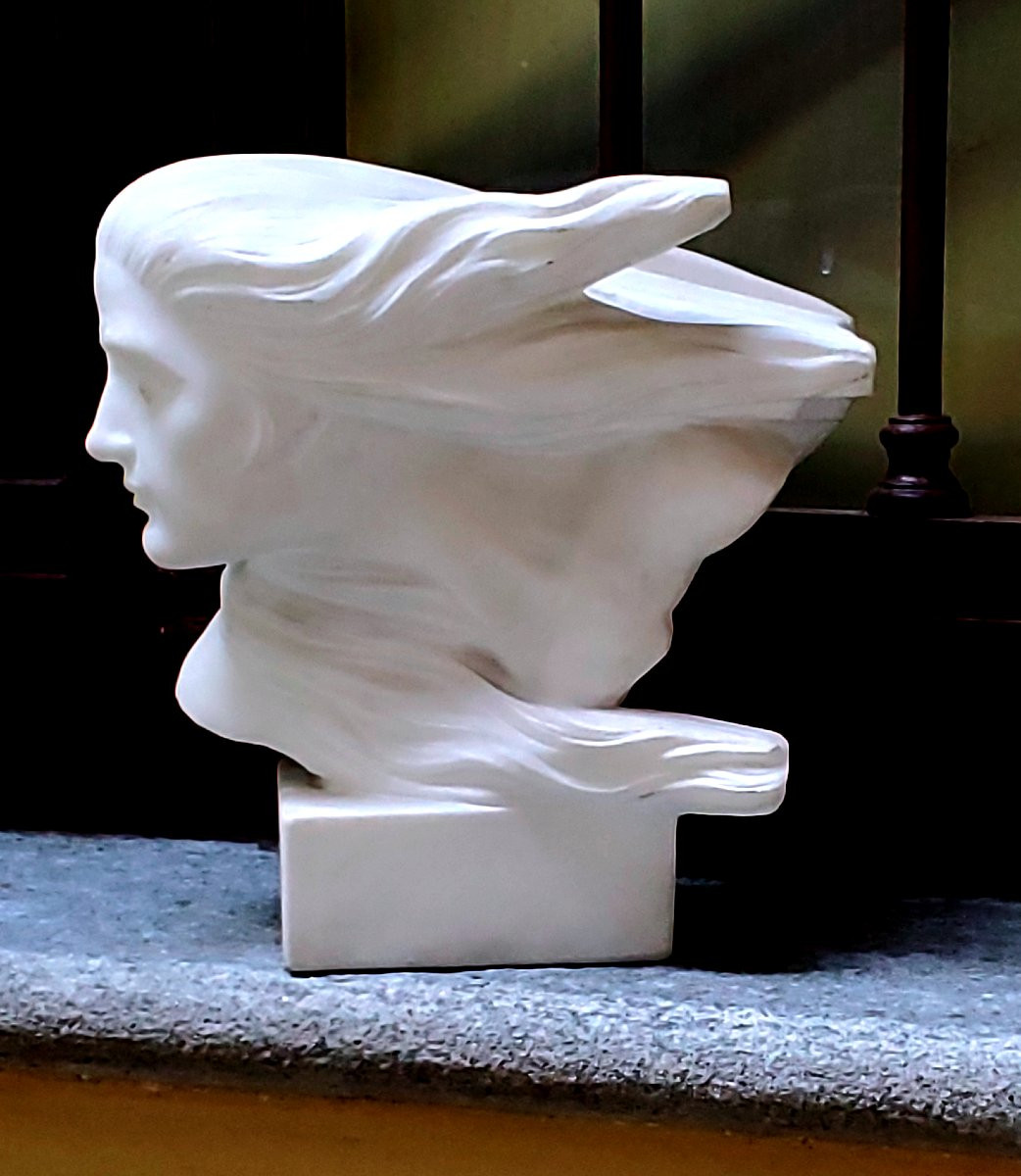 Scultura in marmo di carrara raffigurante Spirito del Vento -photo-4