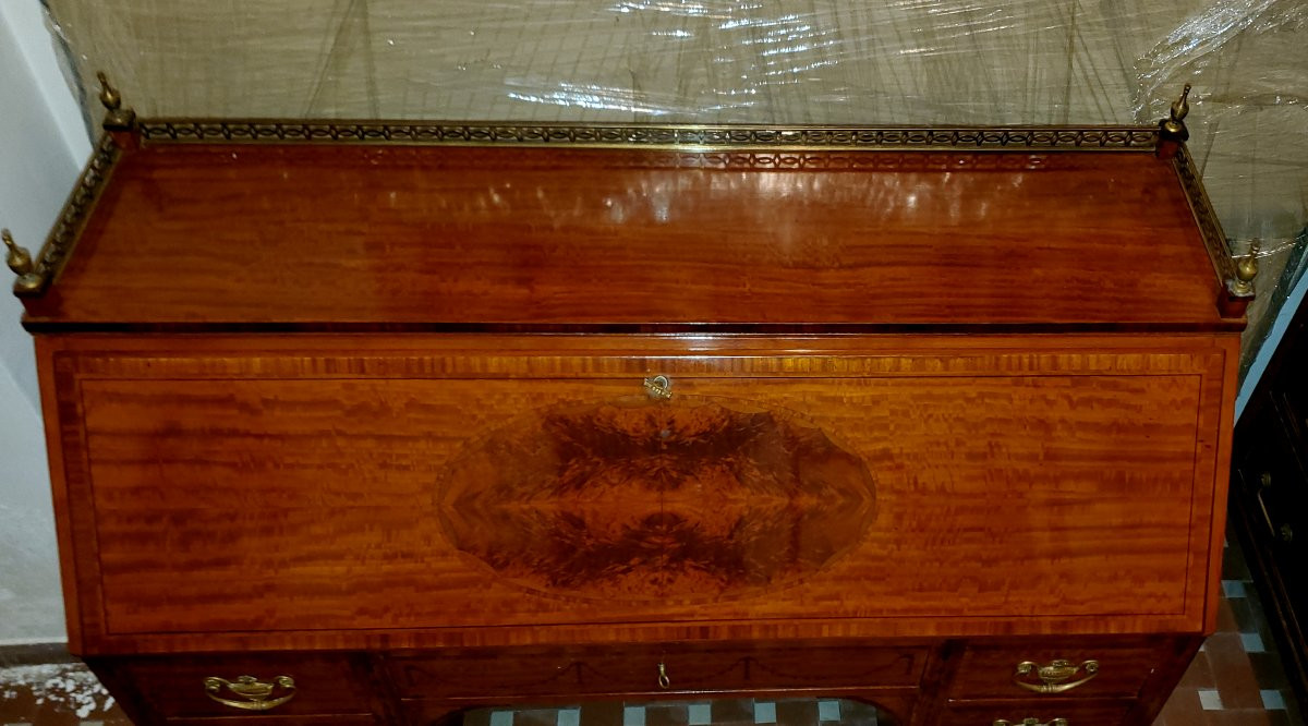 Antica ribalta Vittoriana di manifattura Inglese in legno di Satinwood .-photo-2