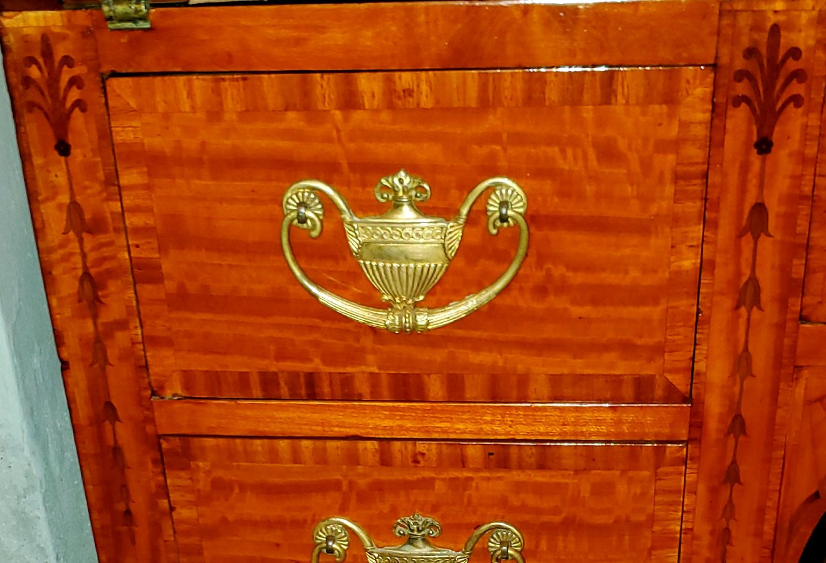 Antica ribalta Vittoriana di manifattura Inglese in legno di Satinwood .-photo-7