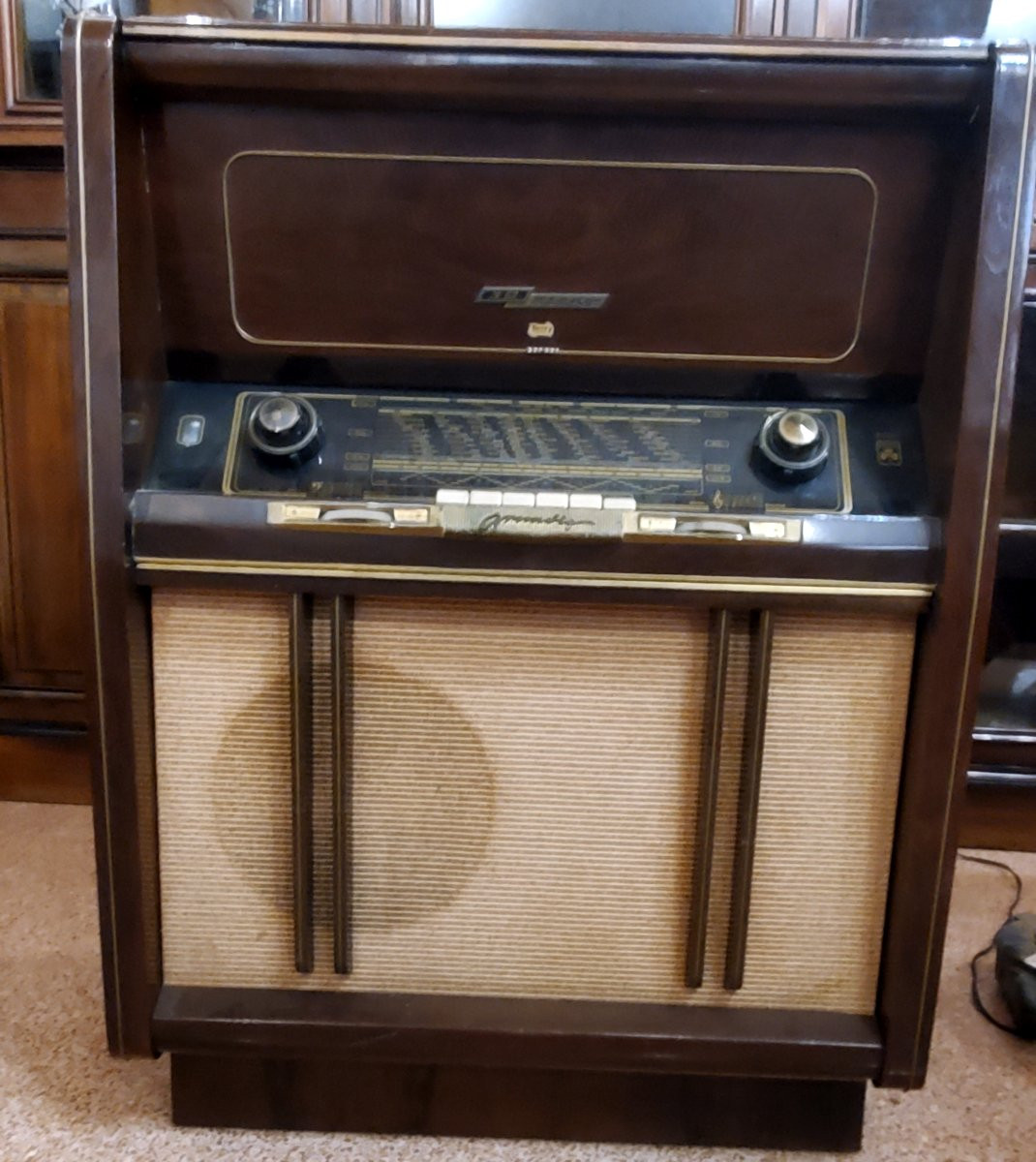Radio anni 50 marca Grundig, con giradischi-photo-5