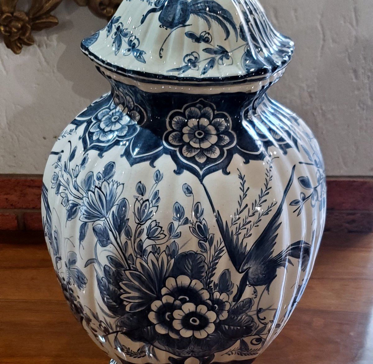 Vaso manifattura Delft (Olanda) anni 1920 ,con decoro tipico floreale blu cobalto -photo-2