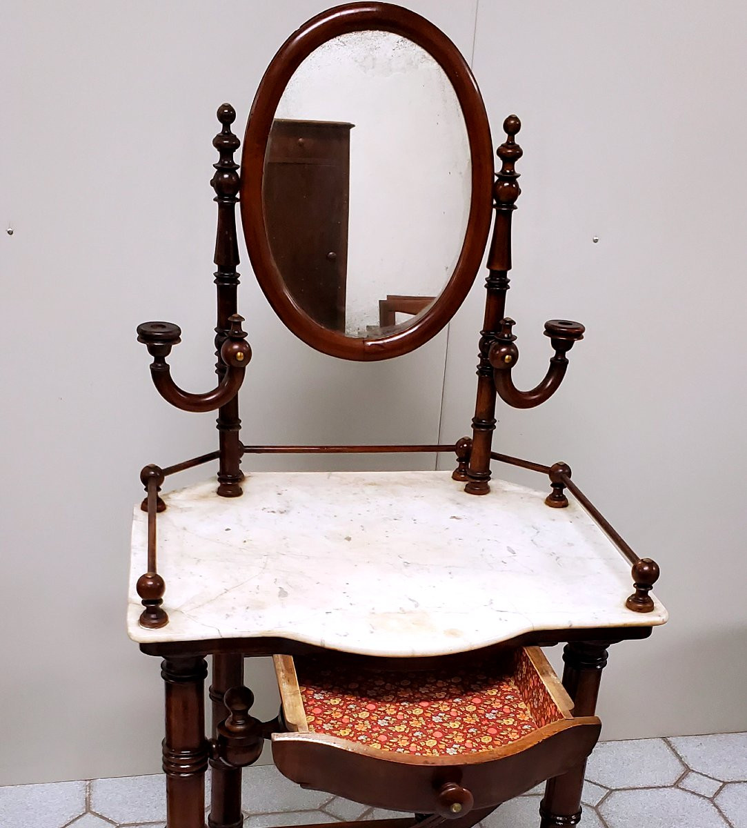 Antica toeletta  Luigi Filippo in legno di noce ,di manifattura Piemontese-photo-1