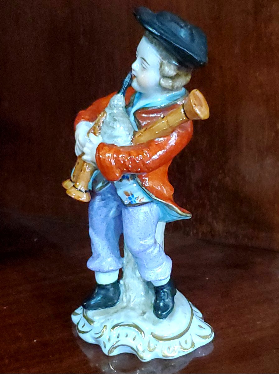 Statuina in porcellana epoca fine 1800 della manifattura Tedesca  di :Sitzendorf (Turingia) -photo-2