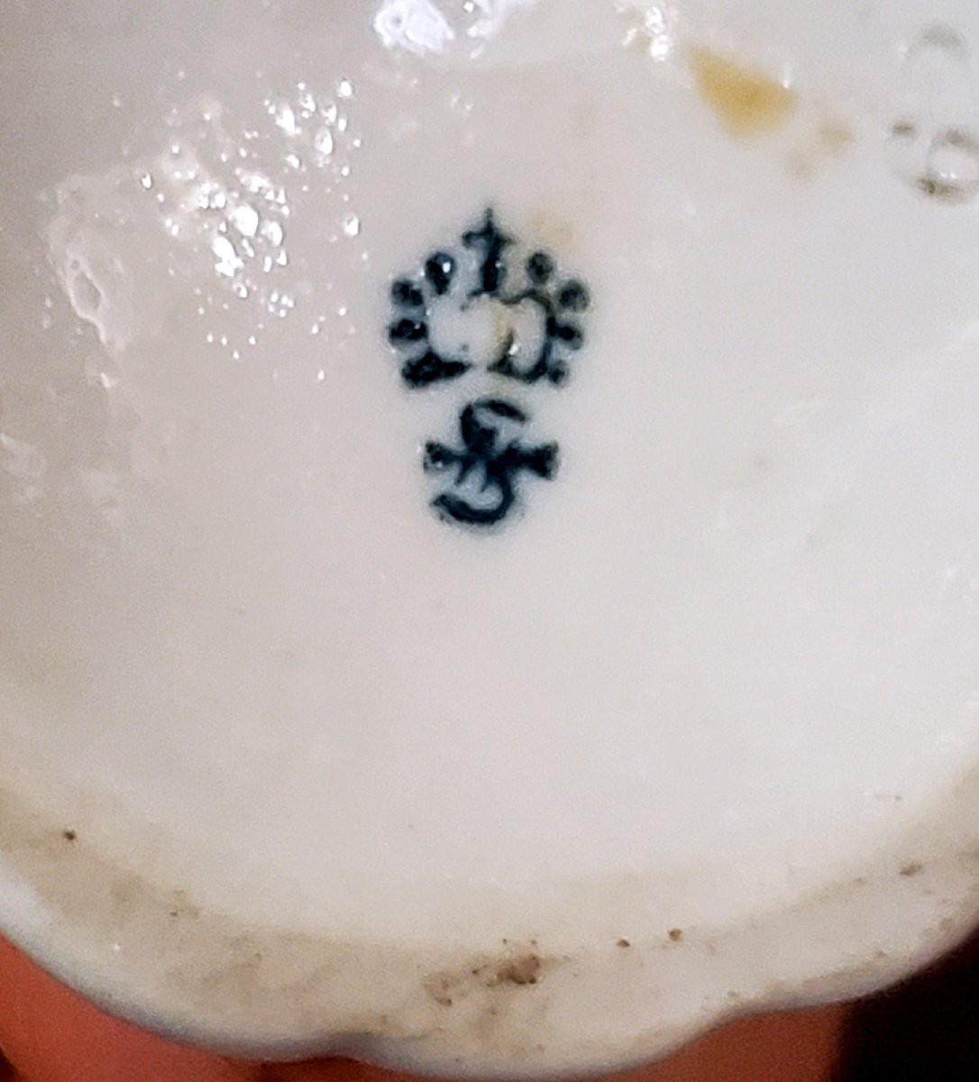 Antica statua in porcellana di manifattura tedesca Sitzendorf, Turingia.-photo-1