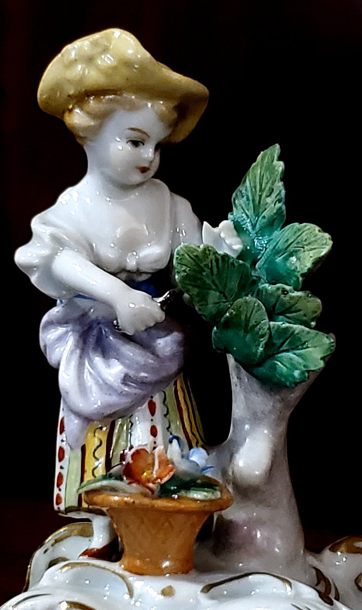 Antica statua in porcellana di manifattura tedesca Sitzendorf, Turingia.-photo-3