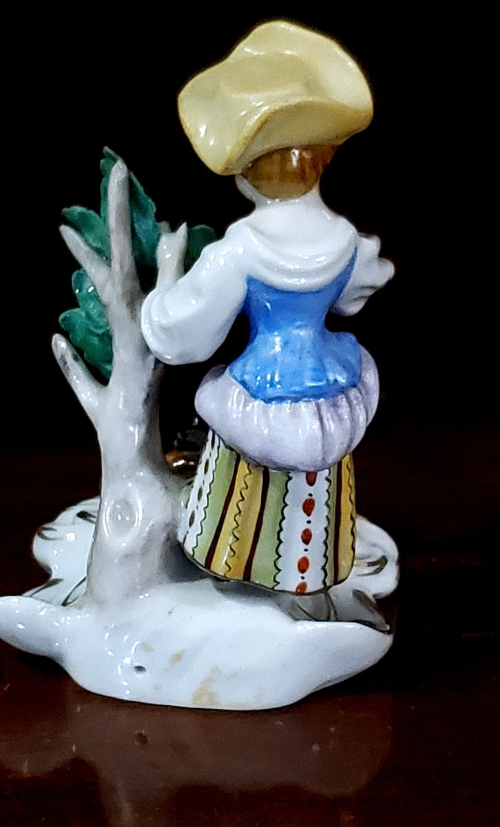 Antica statua in porcellana di manifattura tedesca Sitzendorf, Turingia.-photo-5