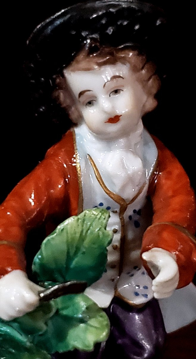 Antica statua in porcellana di manifattura tedesca Sitzendorf, Turingia-photo-2