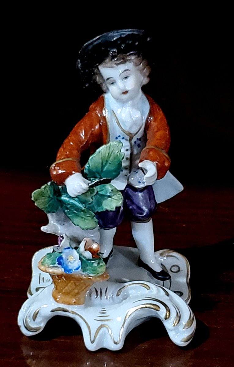 Antica statua in porcellana di manifattura tedesca Sitzendorf, Turingia-photo-3