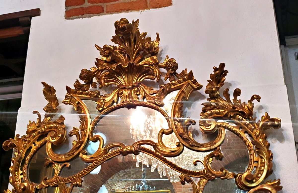  Grande Specchiera Luigi xv ,in legno scolpito e dorata in oro zecchino 18 kt . -photo-3