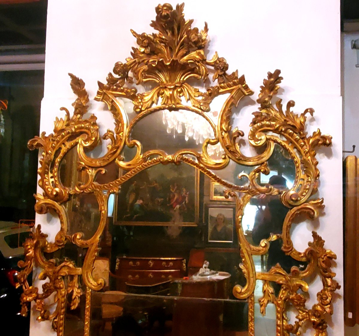 Grande Specchiera Luigi xv ,in legno scolpito e dorata in oro zecchino 18 kt . -photo-4