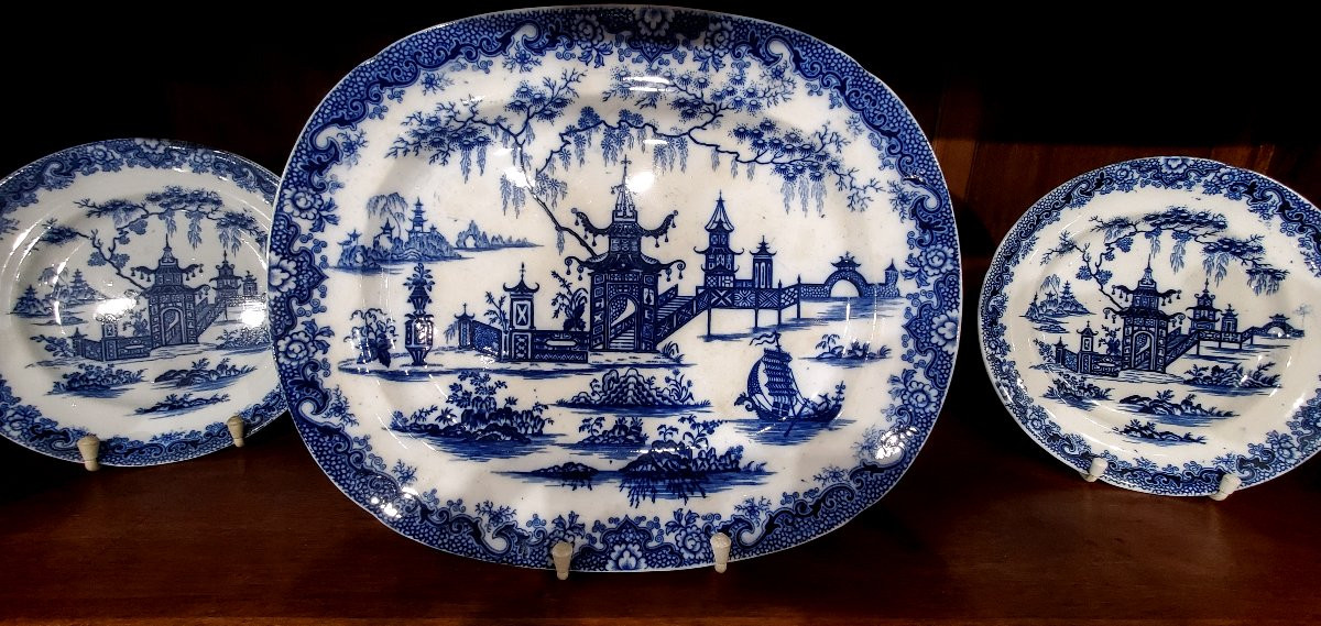 Sette antichi piatti + centrotavola   in porcellana inglese,  recanti il ​​marchio Wampoa -photo-3