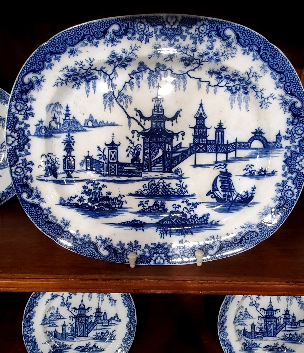 Sette antichi piatti + centrotavola   in porcellana inglese,  recanti il ​​marchio Wampoa -photo-5