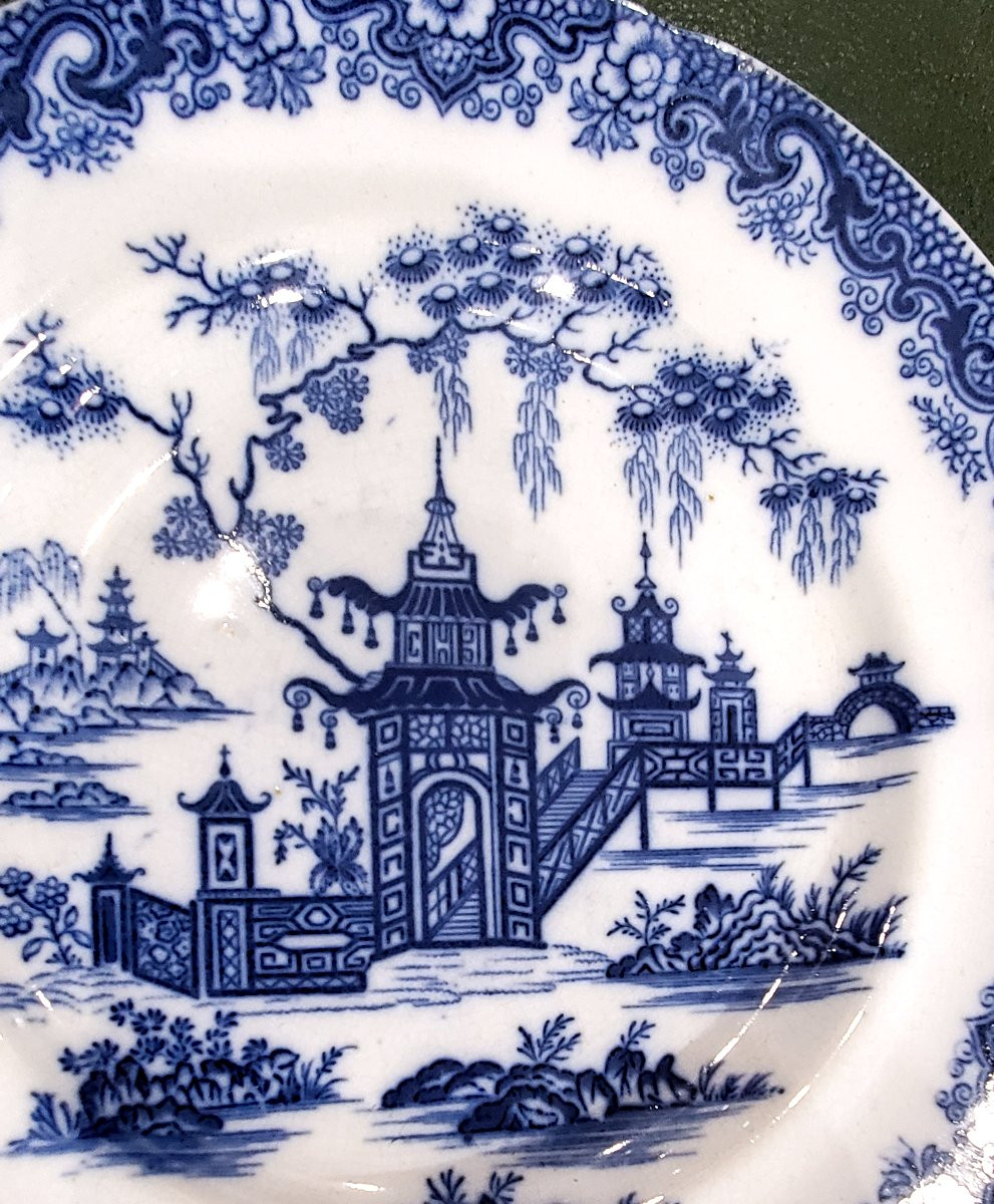 Sette antichi piatti + centrotavola   in porcellana inglese,  recanti il ​​marchio Wampoa -photo-7