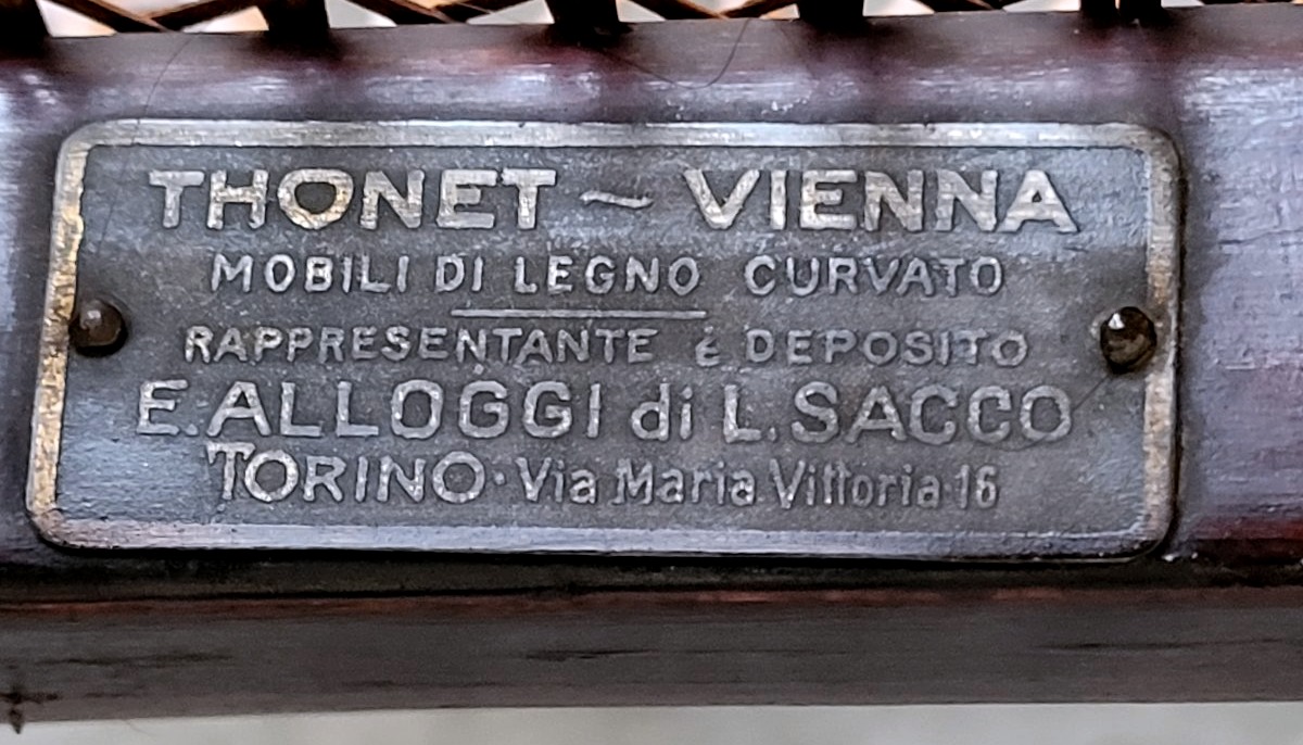 Antica poltrona a dondolo Thonet n. 825 – Vienna, fine XIX secolo-photo-2