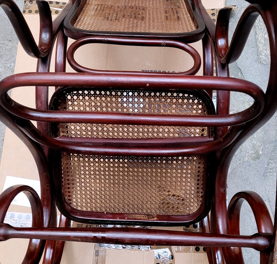 Antica poltrona a dondolo Thonet n. 825 – Vienna, fine XIX secolo-photo-3