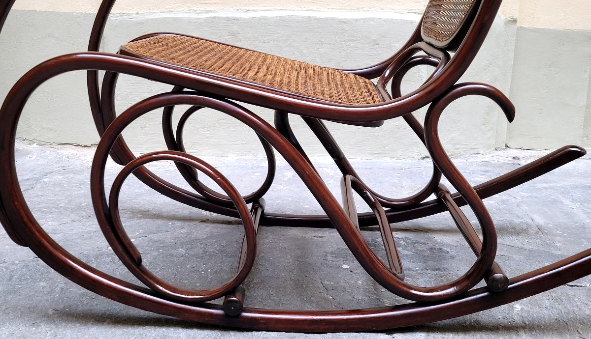 Antica poltrona a dondolo Thonet n. 825 – Vienna, fine XIX secolo-photo-6