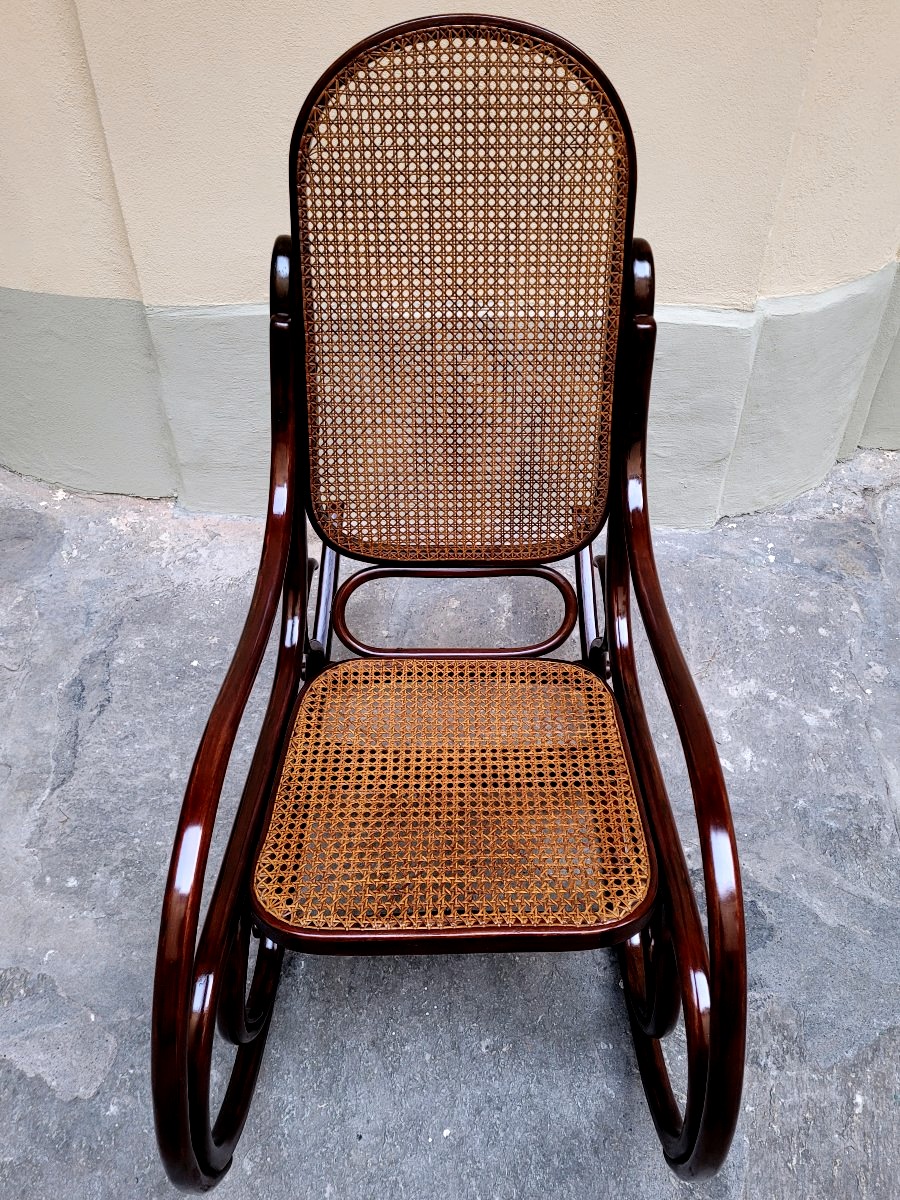 Antica poltrona a dondolo Thonet n. 825 – Vienna, fine XIX secolo-photo-8