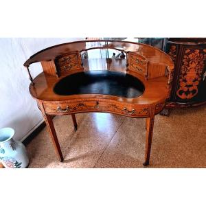 Scrittoio Inglese in legno di Satinwood ,riccamente intarsiato e dipinto 