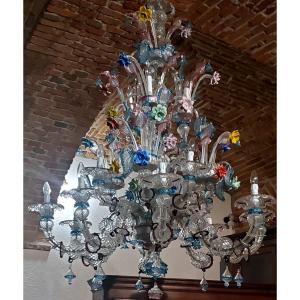  Lampadario  di Murano Venezia  alto 180 cm ,largo 140 cm  