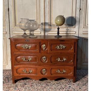 18th Century Parisian Oak Chest Of Drawers 