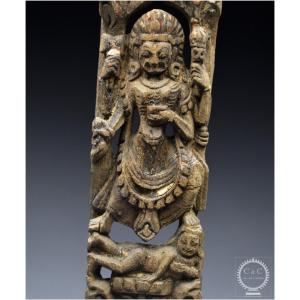 Nepal, 16th - 17th Century, Wooden Sculpture Of Kali In Her Wrathful Aspect