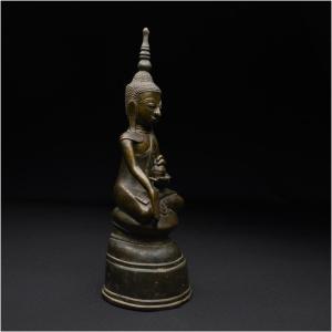 Burma, 19th Century, Representation Of The Buddha Maravijaya, Bronze With Brown Patina