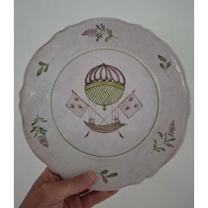 Earthenware Plate With Balloon Or Hot Air Balloon. 