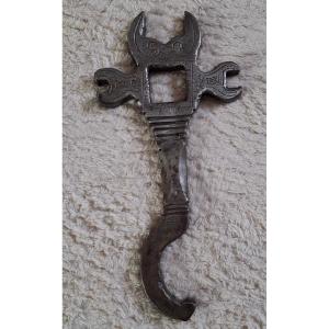 Old Iron Tool, Berbere?