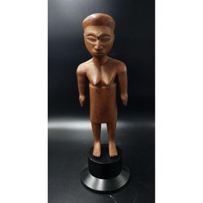 Ashanti Maternity In The Way Of Osei Bonsu - Ghana