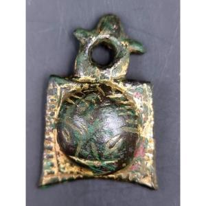 Human Head Pendant In Relief In Gilt Bronze 14th Century Middle Ages Medieval Period