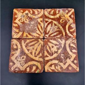 4 High Period Terracotta Paving Stones Or Tiles With Fleur-de-lis Decor, 15th Century