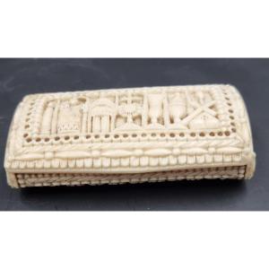 Bishop's Snuff Box With Ecclesiastical Attributes Cross, Mitre, Monstrance, Chalice,