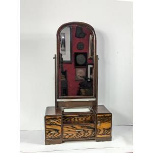 Kyōdai - Small Japanese Art Deco Makeup Cabinet From The 1930s-50s