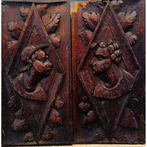Haute Epoque - Two Carved Wooden Panels - Portrait - 