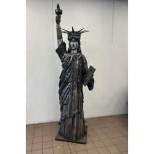 Statue Of Liberty Made From Car Parts (metal)