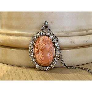 Necklace In Yellow Gold, Platinum, Coral Cameo And Old-cut Diamonds Totaling 3.50 Carats
