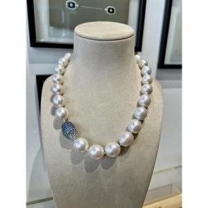 South Sea Pearls And Sapphires Necklace, 1.90 Carats. White Gold Clasp