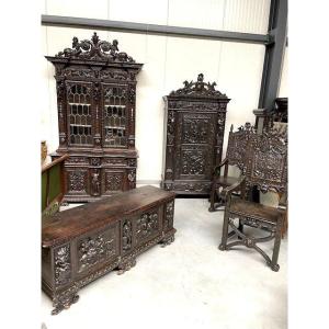 Castle Furniture Set