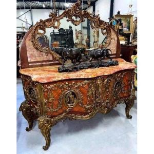 Commode Médaillier 