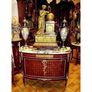 Palatial Size Clock 