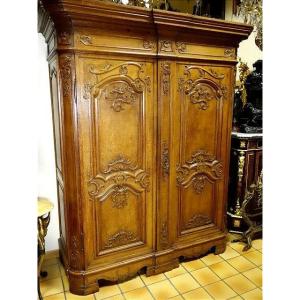18 Th Century Wardrobe 