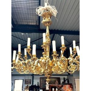 Gilded Bronze Chandelier With Puttis