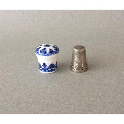 St-cloud : Soft Paste Cane Knob 18th Century