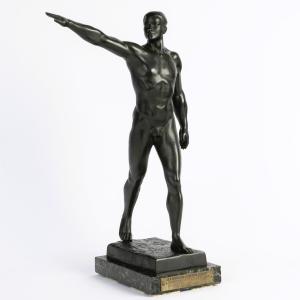 l'Athlète Au Salut Olympique, Bronze Sculpture By Maurice Guiraud-rivière, Presented In 1933