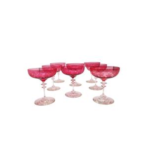 Set Of 8 Pink-lined And Engraved Crystal Champagne Glasses, 19th Century.
