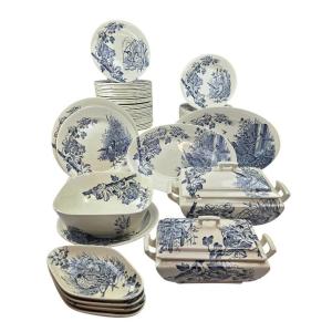 Pexonne Earthenware Dinner Service, Late 19th Century, 73 Pieces.